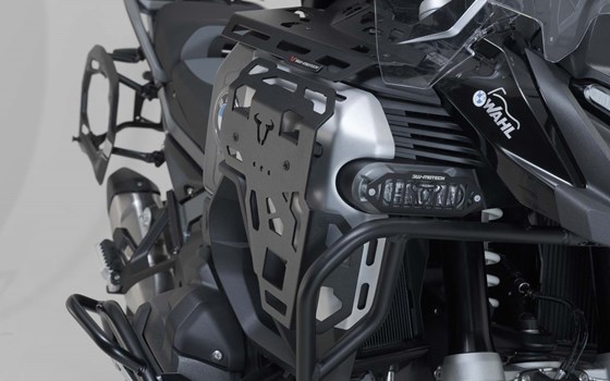 Gepäckträger für Tankabdeckung. Schwarz. BMW R 1300 GS Adventure (24-). - Bild 4