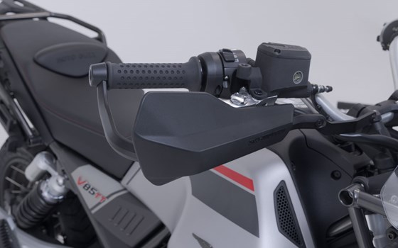 Sport Handprotektoren-Kit. Schwarz. Moto Guzzi V85 TT (19-) / Travel (19-). - Bild 4