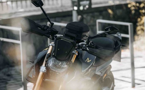 Sport Handprotektoren-Kit. Schwarz. Triumph Speed Triple S / RS (18-). - Bild 4