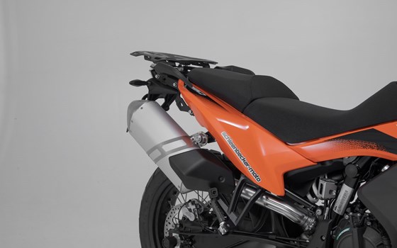 PRO Seitenträger. Schwarz. KTM 790 Adv/ R, 890 Adv/ R 890 SM T. - Bild 4 PRO Seitenträger. Schwarz. KTM 790 Adv/ R, 890 Adv/ R 890 SM T. - Bild 4