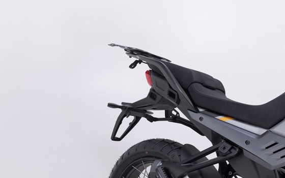 PRO Seitenträger. Schwarz. Moto Guzzi Stelvio (23-). - Bild 5 PRO Seitenträger. Schwarz. Moto Guzzi Stelvio (23-). - Bild 5