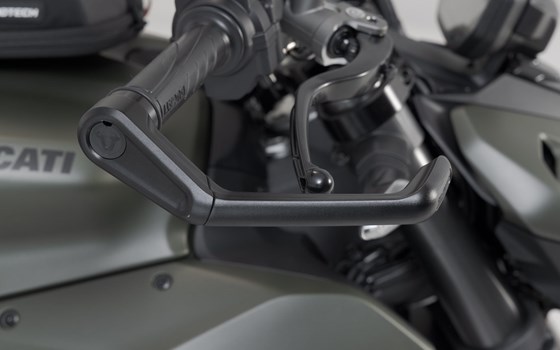 Hebelschützer. Schwarz. Ducati Streetfighter V2, Triumph Daytona. - Bild 5