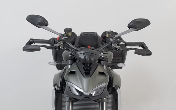 Hebelschützer mit Windabweiser. Schwarz. Ducati Streetfighter V2, Triumph Daytona. - Bild 2