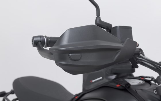 Adventure Handprotektoren-Kit. Schwarz. Ducati Scrambler (14-). - Bild 3