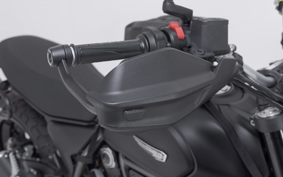 Adventure Handprotektoren-Kit. Schwarz. Ducati Scrambler (14-). - Bild 4