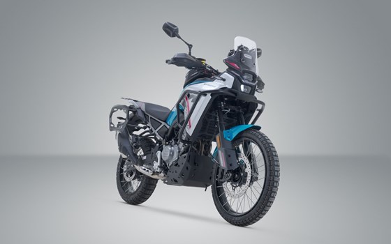 PRO Seitenträger. Schwarz. CFMoto 450MT (23-). - Bild 2