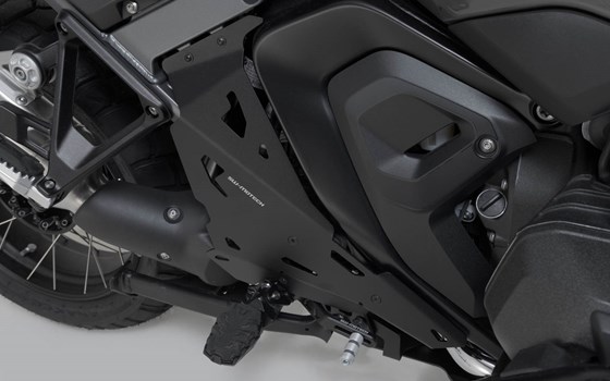 Fersenschutz. Schwarz. BMW R 1300 GS Adventure (24-). - Bild 3