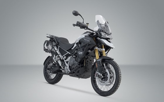 Adventure Set DUSC mit Topcase L. Schwarz. Tiger 1200 Rally Pro/GT/GT Pro. - Bild 2 Adventure Set DUSC mit Topcase L. Schwarz. Tiger 1200 Rally Pro/GT/GT Pro. - Bild 2