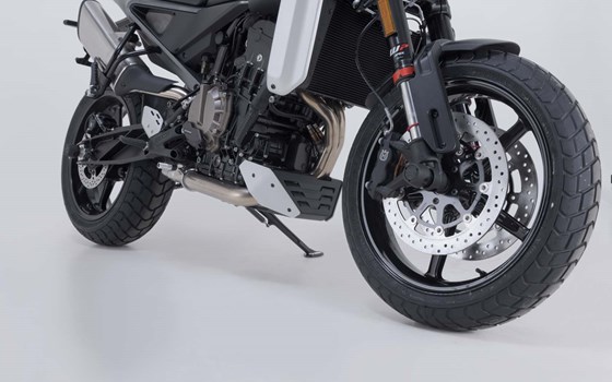 Bugspoiler. Schwarz/Silbern. Husqvarna Svartpilen 801 (24-). - Bild 1