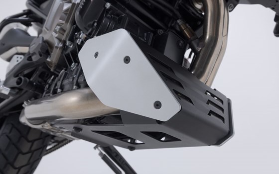 Bugspoiler. Schwarz/Silbern. Husqvarna Svartpilen 801 (24-). - Bild 3