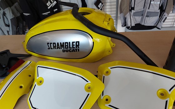 Ducati Lacksatz NEU Scrambler 800 Flat Track Pro gelb - Bild 3