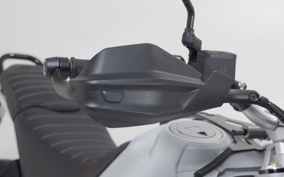 Adventure Handprotektoren-Kit. Schwarz. Ducati DesertX / Rally, CFMoto 800MT-X. - Bild 3