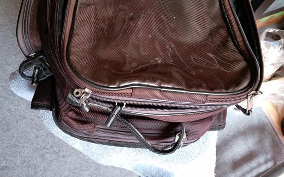 Tankrucksack sehr geräumig Magnet + Riemenbefestigung - Bild 1