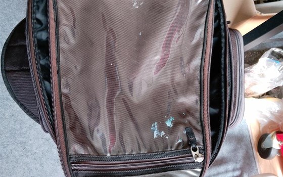 Tankrucksack sehr geräumig Magnet + Riemenbefestigung - Bild 2