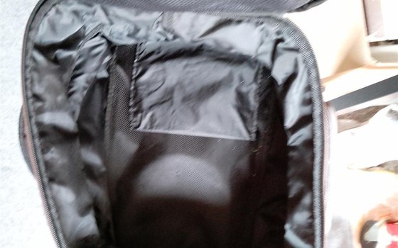 Tankrucksack sehr geräumig Magnet + Riemenbefestigung - Bild 3