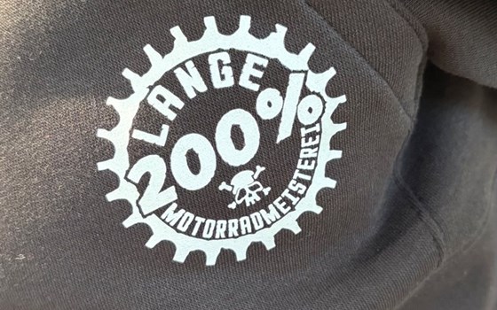 Hoodie - Schwarz mit Print Weiß - Bild 2