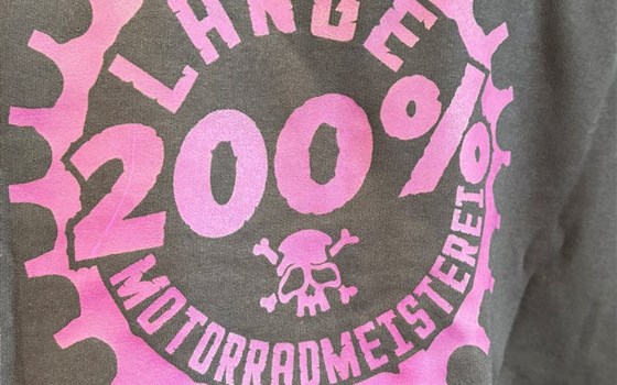 Hoodie  - Navi blue mit Print in Lila - Bild 5