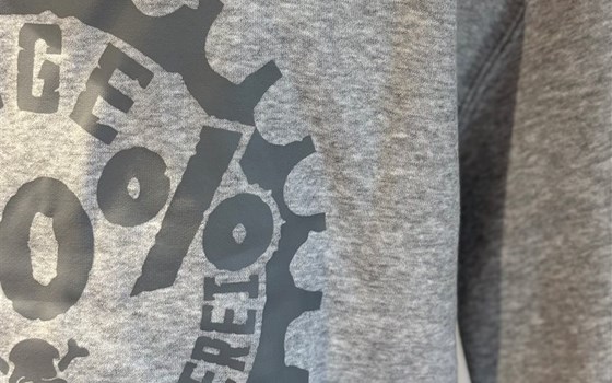Hoodie - Hellgrau mit  Print in Dunkelgrau - Bild 5