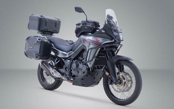 Adventure Set DUSC mit Topcase XL. Schwarz. Honda XL750 Transalp (22-). - Bild 2