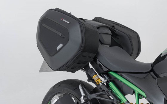 PRO BLAZE H Satteltaschen-Set. Schwarz. Kawasaki Z900 SE (20-). - Bild 2