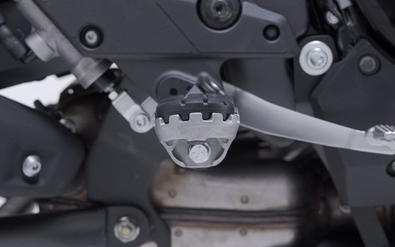 ION Fußrasten-Kit. Silbern. Kawasaki Versys 1100 (24-). - Bild 5