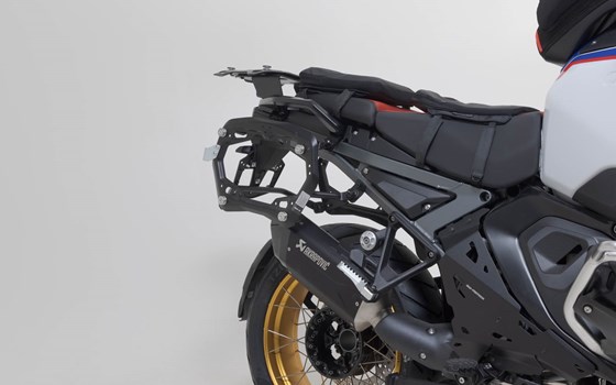 TRAX ADV Alukoffer-System + Akrapovic. Silbern. 45/45 l. BMW R 1300 GS Adv. (24-). - Bild 4