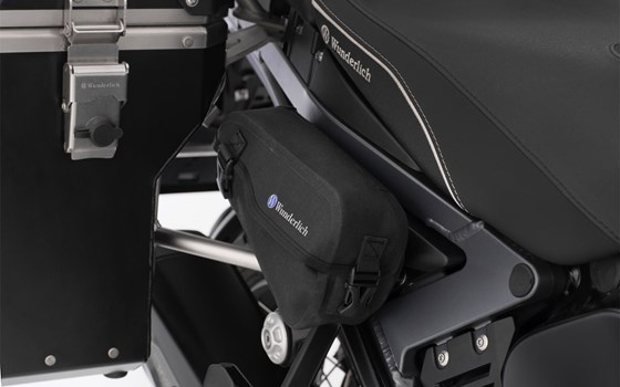 DRYBAG Seitentaschen für Rahmenverkleidung R 1300 GS Advent- schwarz - Bild 2