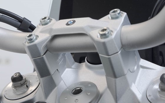 Lenkererhöhung. H=30 mm. Silbern. BMW F 850 GS/Adv, F 900 GS. - Bild 5