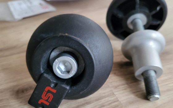 Schwarze Sturzpads/Crashpads von LSL (550S094) zur Montage am Rahmen inkl. Montagekit - Bild 3