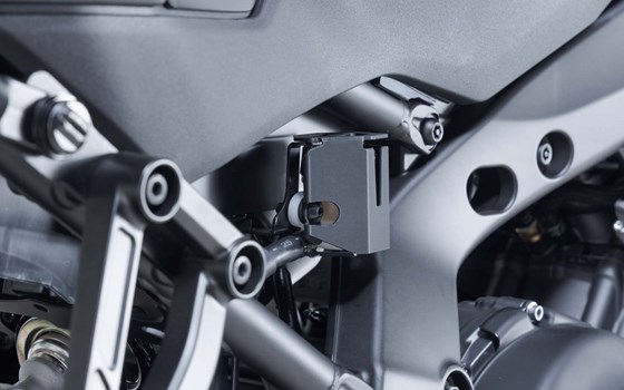 Bremsflüssigkeitsbehälter-Schutz. Schwarz. Yamaha Tracer 9 / GT / GT+ (24-). - Bild 2