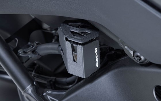 Bremsflüssigkeitsbehälter-Schutz. Schwarz. Yamaha Tracer 9 / GT / GT+ (24-). - Bild 5