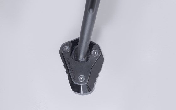 Seitenständerfuß-Verbreiterung. Schwarz/Silbern. Versys 1000 (14-) / 1100 (24-). - Bild 2