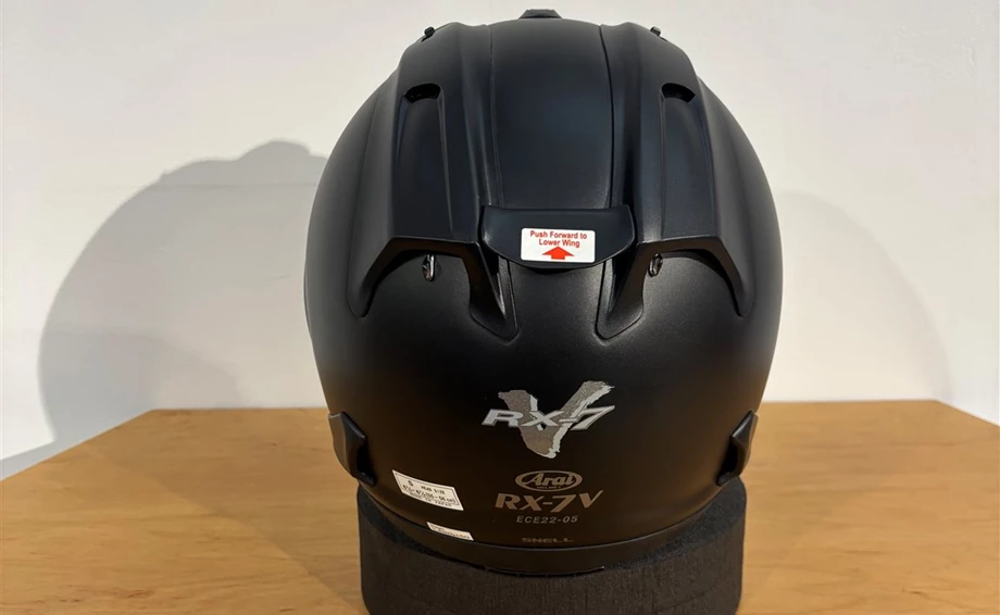Helm Arai RX-7 V Black Frost "S" Bild 3: Helm Arai RX-7 V Black Frost "S"