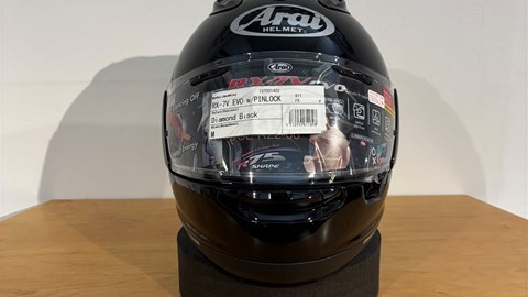 Helm Arai RX-7 EVO Black "M"
