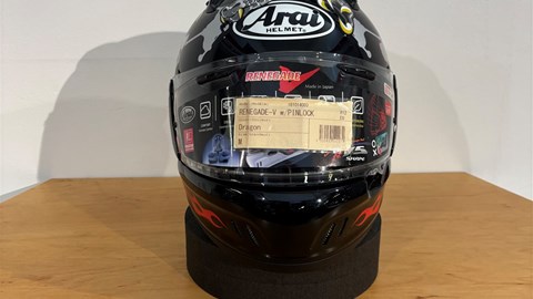 Helm Arai Renagade -V Dragon   "M"