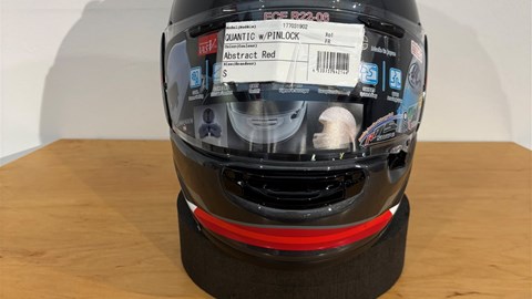 Helm Arai Ouantic  Abstract Red S