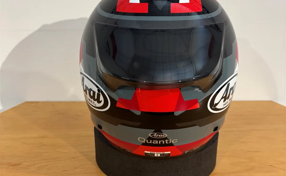 Helm Arai Ouantic  Abstract Red S Bild 3: Helm Arai Ouantic  Abstract Red S