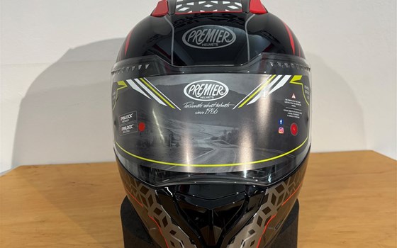 Helm Vyrus EM 92  - Bild 1