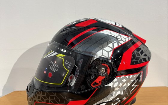 Helm Vyrus EM 92  - Bild 2