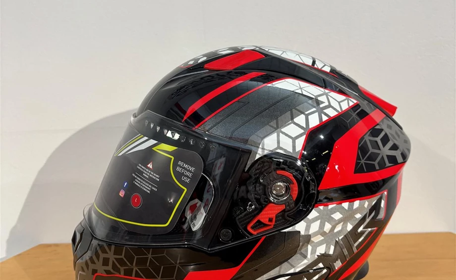 Helm Vyrus EM 92  Bild 2: Helm Vyrus EM 92