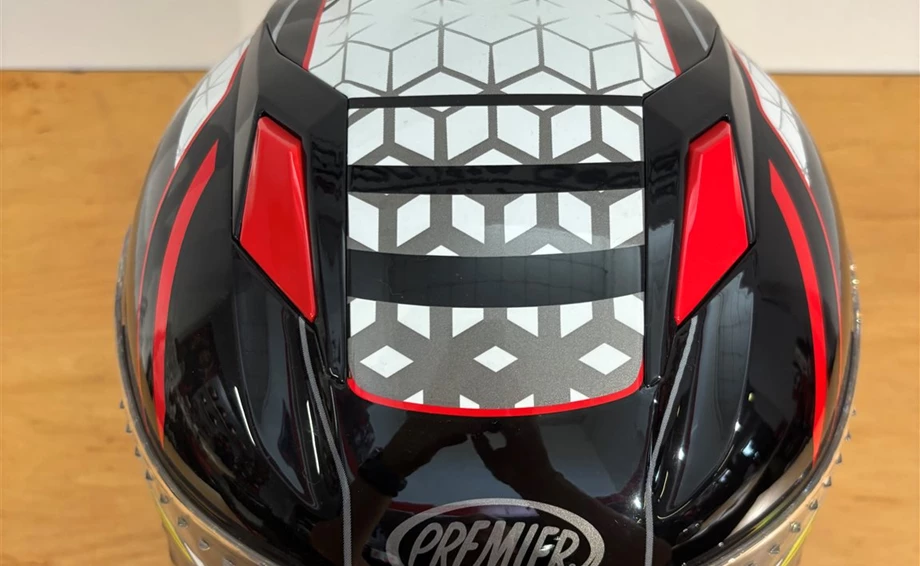 Helm Vyrus EM 92  Bild 5: Helm Vyrus EM 92