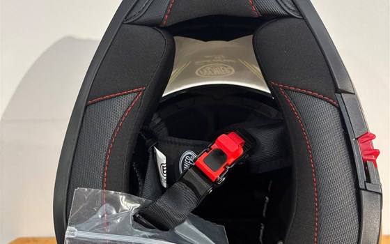 Helm Vyrus EM 92  - Bild 6