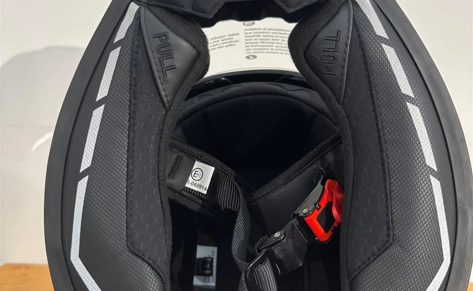 Helm ROCC849 Integralhelm CARBON L Bild 6: Helm ROCC849 Integralhelm CARBON L