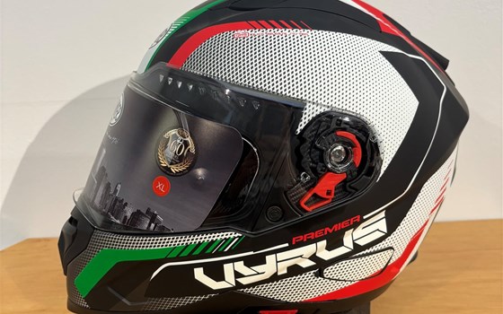 Helm Vyrus MP IT BM, schwarz-grü - Bild 2