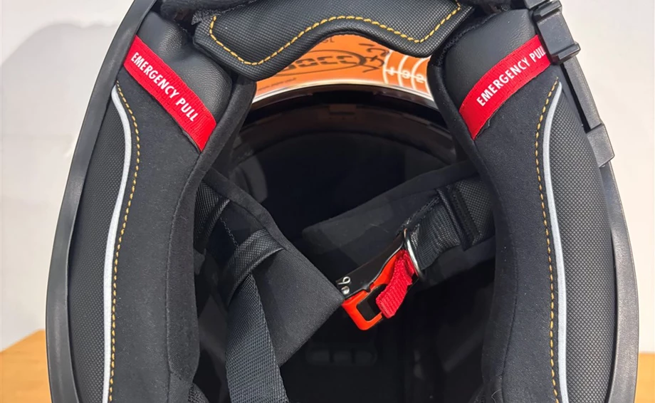 Helm ROCC 341 Integralhelm mattschwarz/rot Bild 6: Helm ROCC 341 Integralhelm mattschwarz/rot