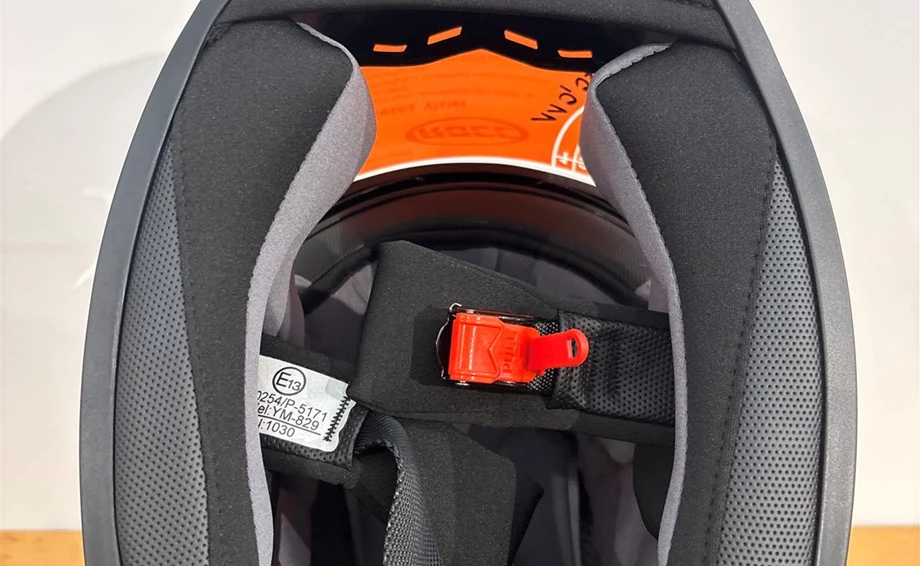 Helm ROCC 416 Integralhelm mattschwarz/grün Bild 6: Helm ROCC 416 Integralhelm mattschwarz/grün