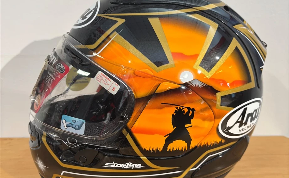 Helm Arai RX-7 V Pedrosa Sprit Gold "S" Bild 2: Helm Arai RX-7 V Pedrosa Sprit Gold "S"