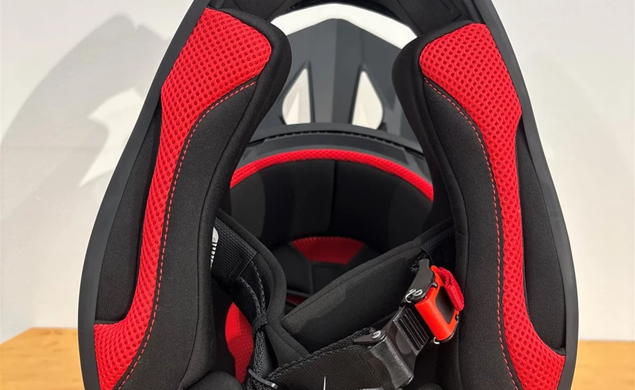 Helm ROCC 800  mattschwarz M Bild 6: Helm ROCC 800  mattschwarz M