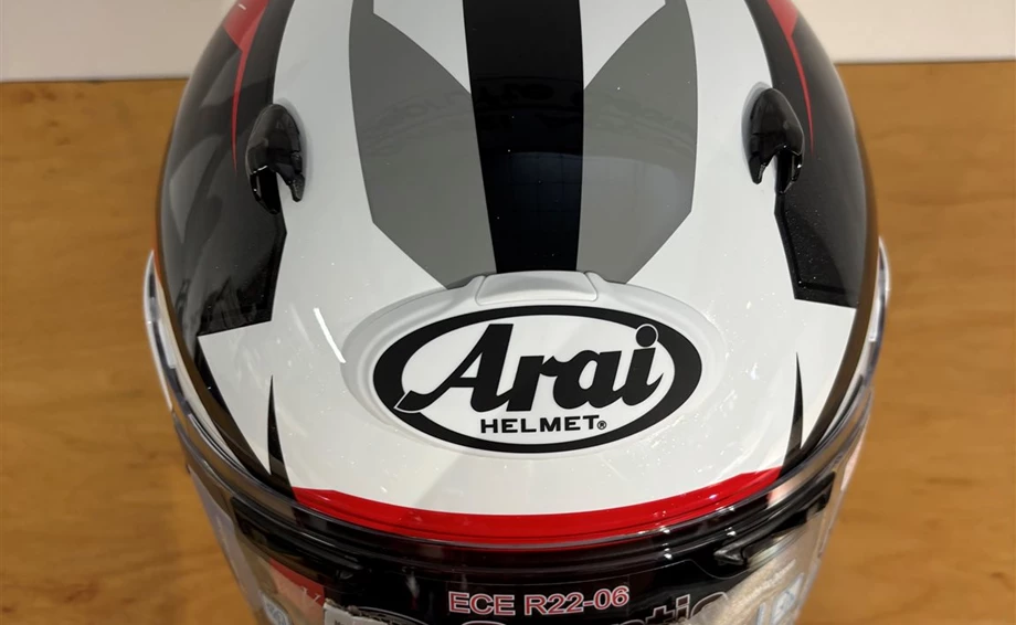 Helm Arai Quantic Supra  red "M" Bild 5: Helm Arai Quantic Supra  red "M"