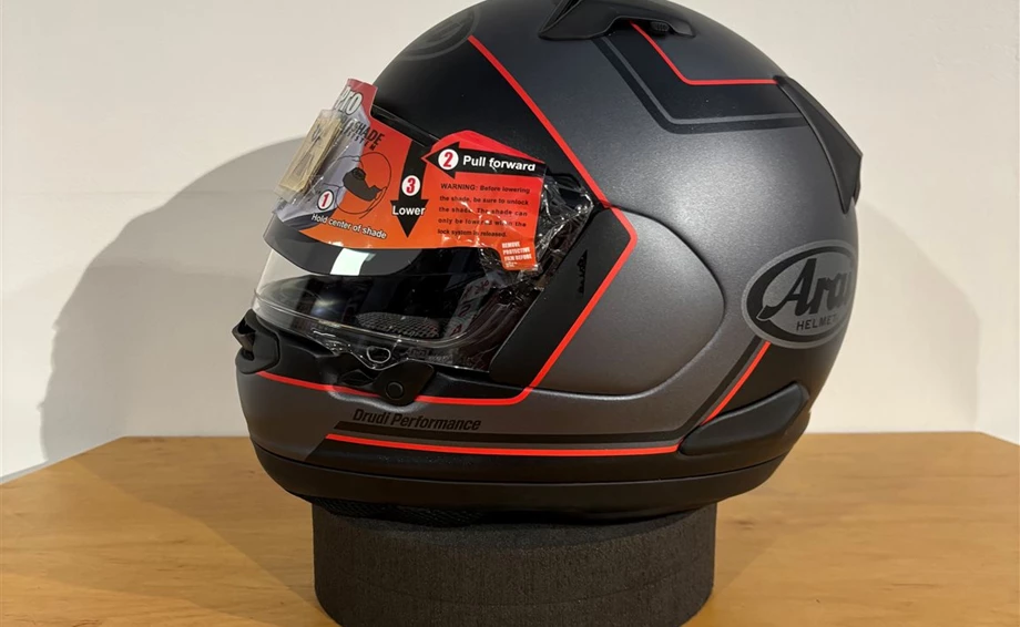 Helm Arai Chaser-V Triple Black "L" Bild 2: Helm Arai Chaser-V Triple Black "L"